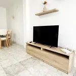 Апартаменты Golden Tide C21 *