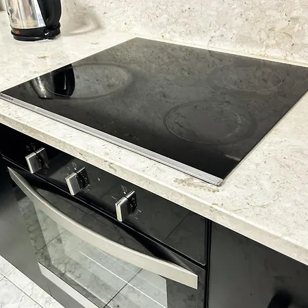 Golden Tide C21 Apartman *